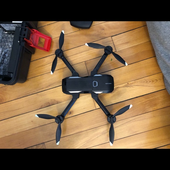 Yuneec Mantis Q 4K Video Drone - Picture 3 of 4